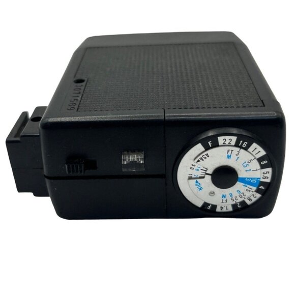 Vivitar 202 Flash Unit W/ Manual Settings For Classic Cameras 3" x 2.5" Blk 58i - Picture 4 of 5